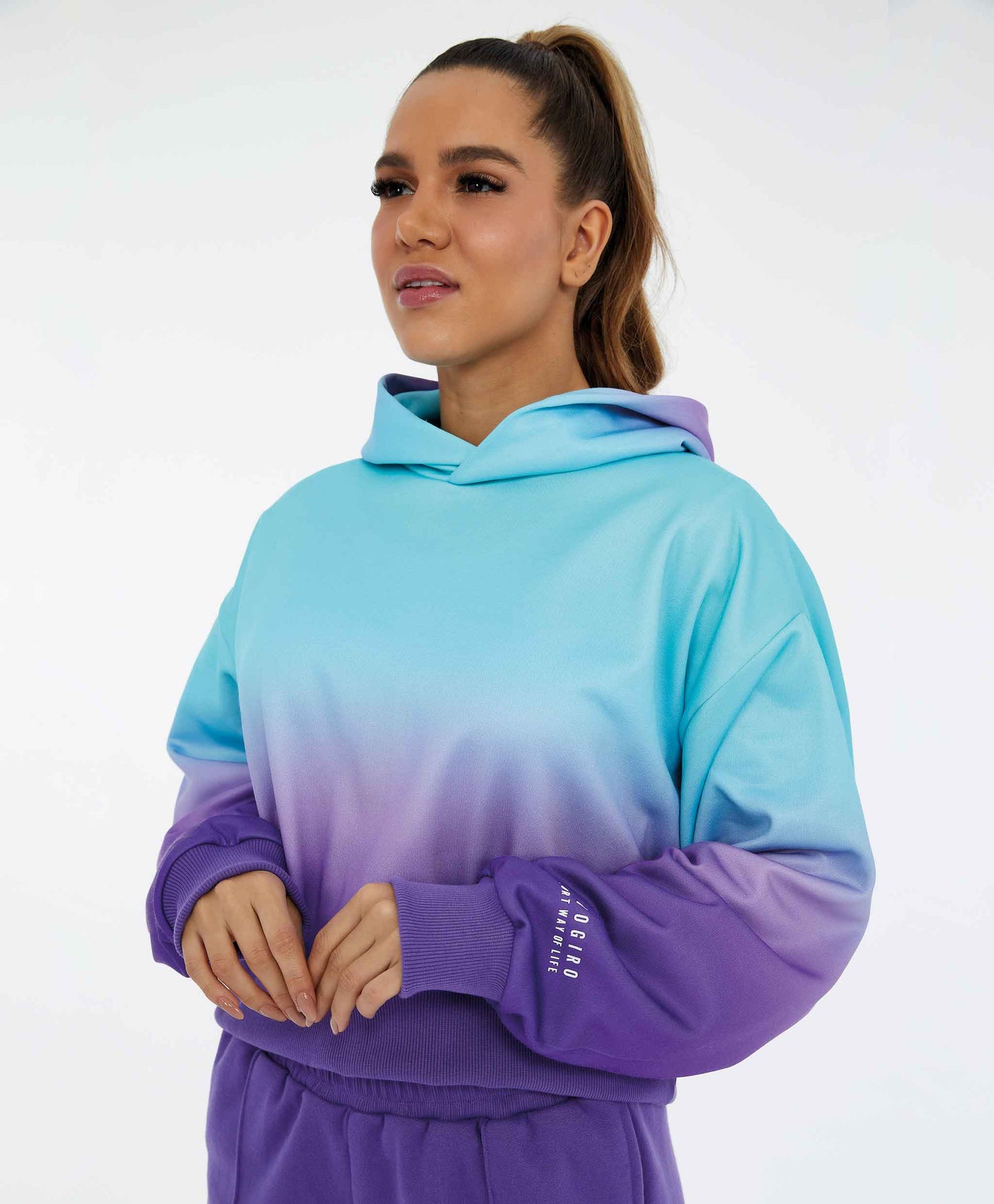 Sweat de sport CANNES - MEGÈVE pull court dégradé avec capuche