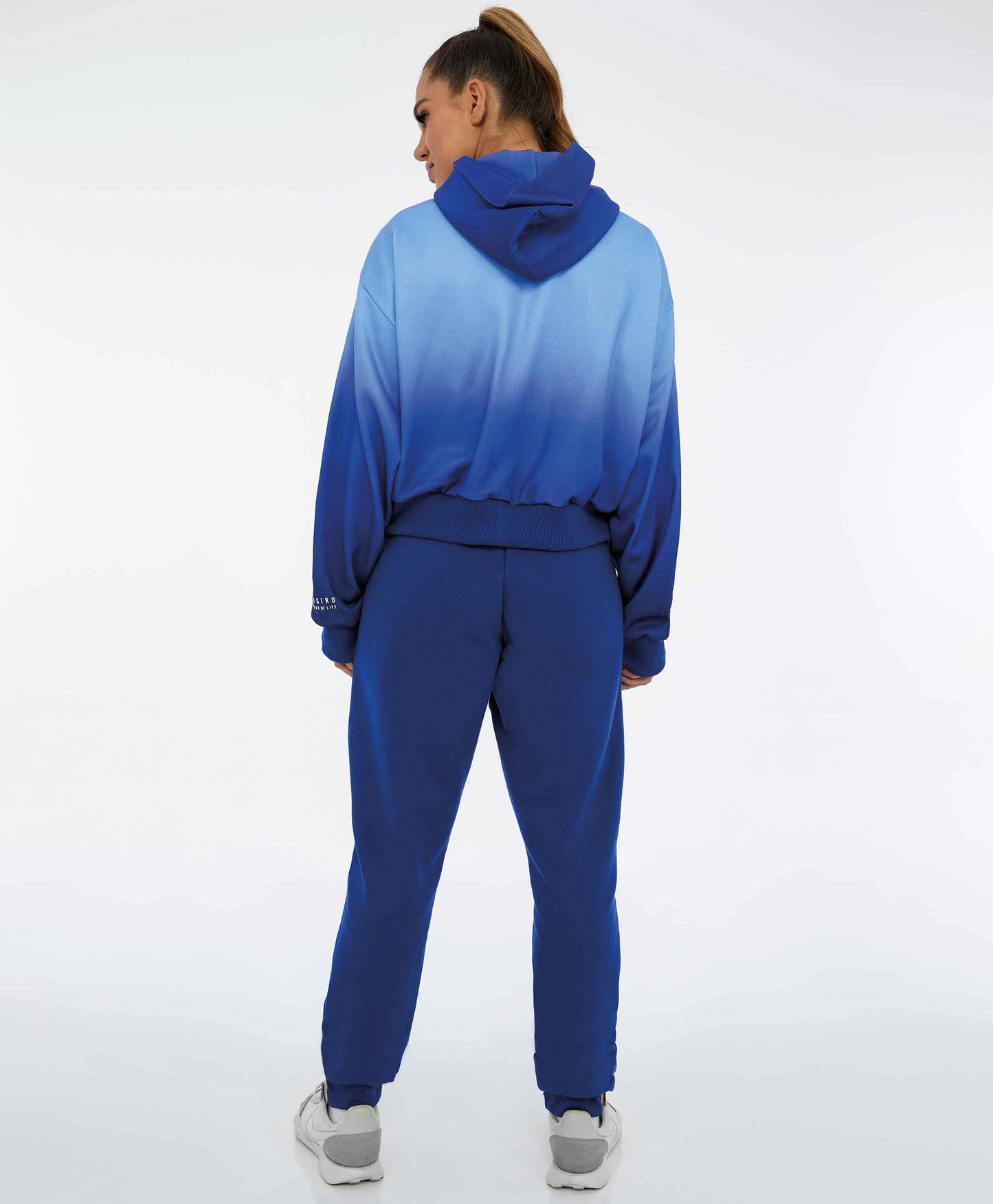 Спортивная толстовка CANNES - MEGÈVE короткий градиентный свитер с капюшоном