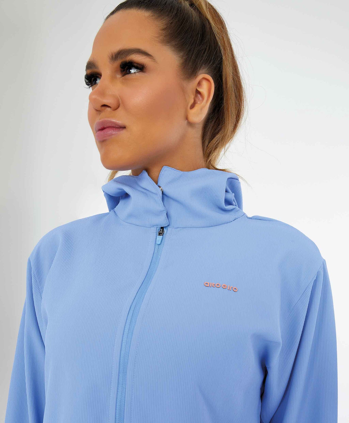 Sports jacket SAINT-TROPEZ - GENÈVE short anorak with hood and performance textile